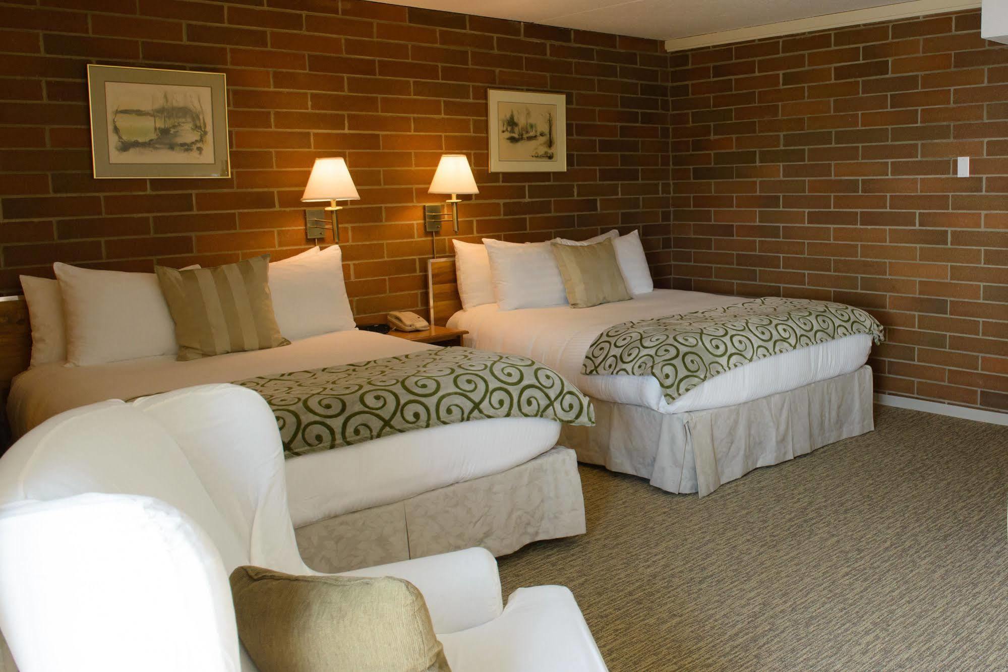 Driftwood Inn Сешелт Экстерьер фото